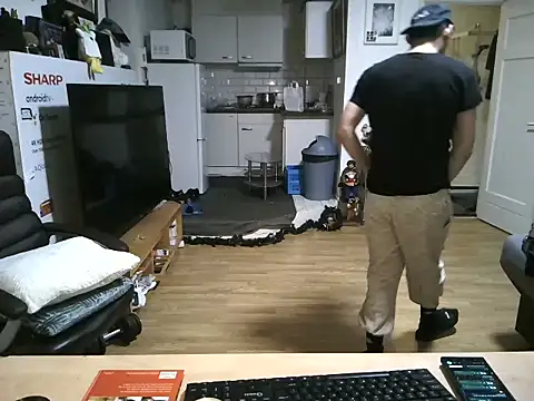 mihaimichael's cam snapshot