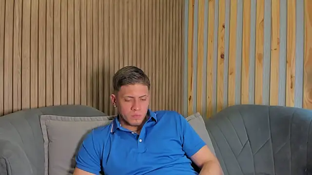 SebastianMaximoff live sex cam