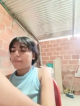 triana-hot18's cam snapshot