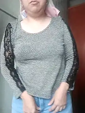 Chaparrita13 live sex cam