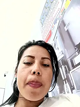 _andrea30 live sex cam