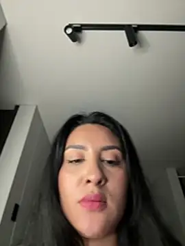 AnushaKumari live sex cam