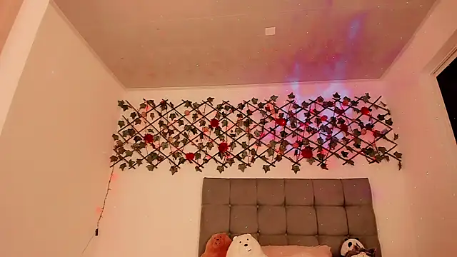 Lilith_Miller21 live sex cam