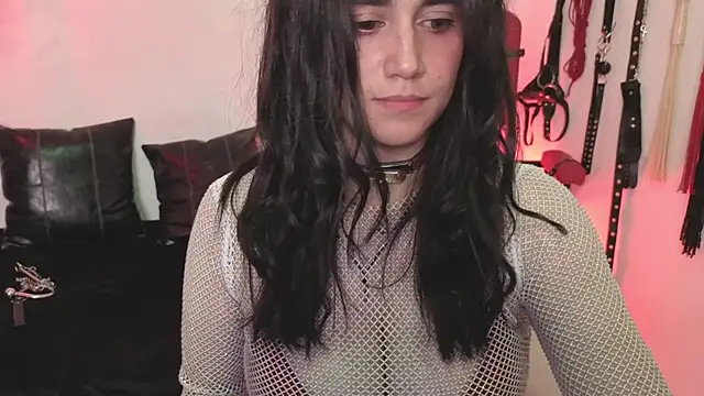 elowen_halley1's cam snapshot