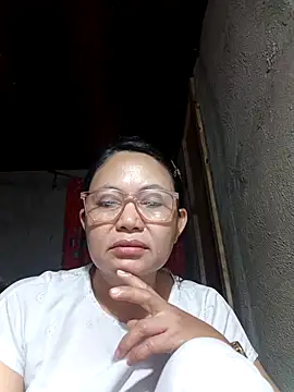 Everleigh_mom's cam snapshot