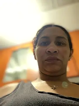 Carola-Ross live sex cam