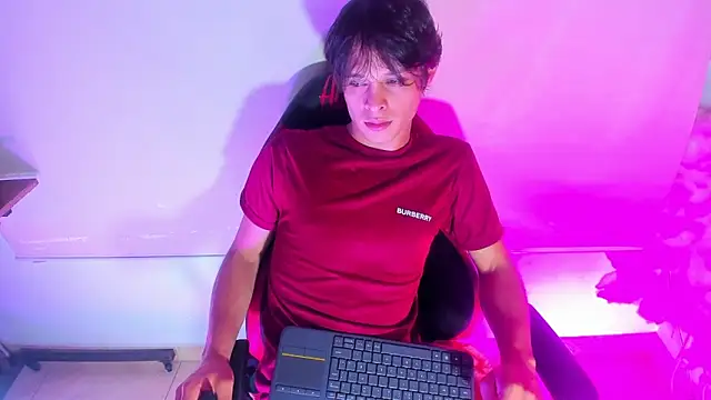 LilOwen_'s cam snapshot