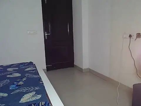 Husan-e-Jasmine's cam snapshot