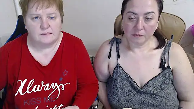 Bertie_Adeline's cam snapshot