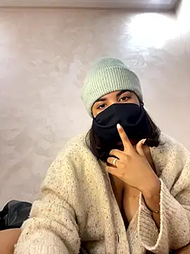 Louli_ta live sex cam