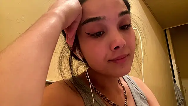 AylinBlush live sex cam