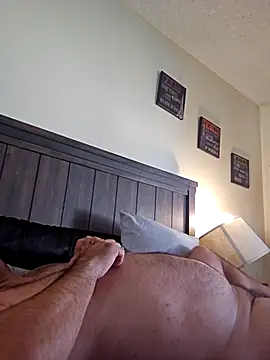 Roddog18 live sex cam