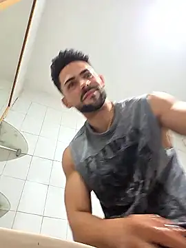 SoyTuMiembro live sex cam