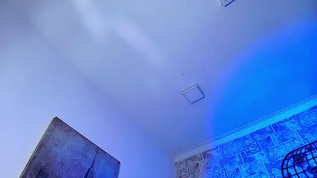 emily_clarkk_'s cam snapshot