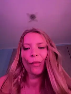 AnastasiaAniess live sex cam