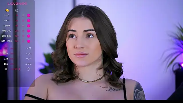 BabbyAisha live sex cam