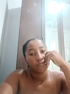 MichelyMaia live sex cam