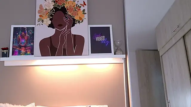 kloe_coper's cam snapshot