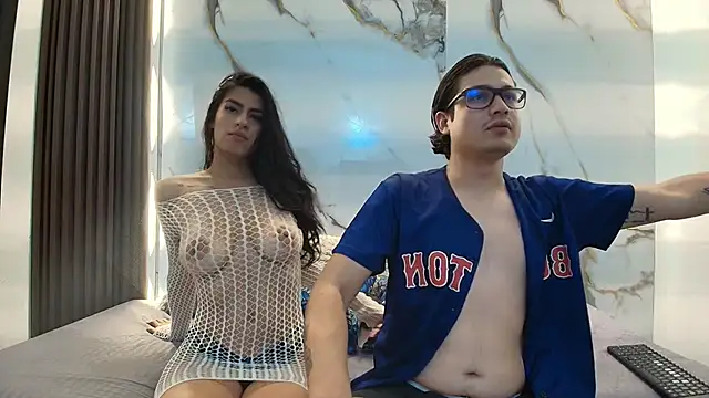 Danner_Alaia's cam snapshot