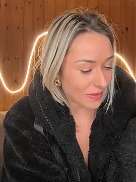 petrouchkaaa_ live sex cam