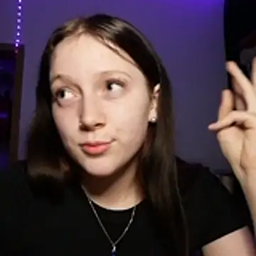 YoungLisaa18's cam snapshot