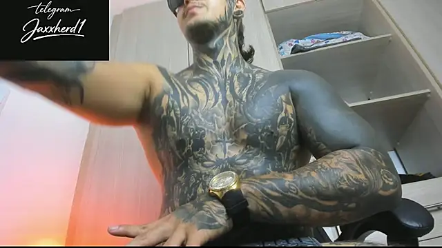 JAXXXONHERD live sex cam