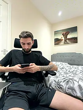 Juliann69Ramiro live sex cam