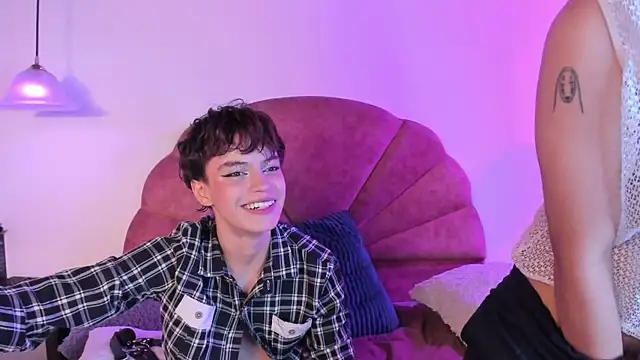 Brenda_Tina live sex cam