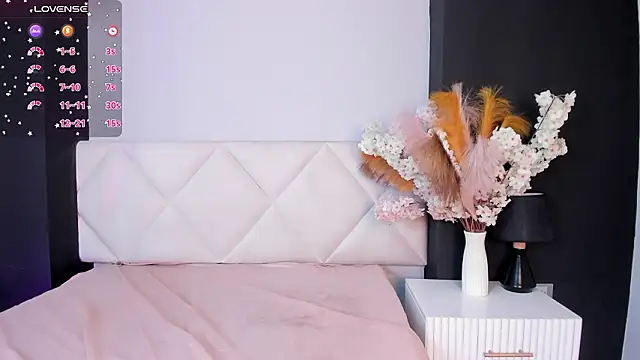 Amelia_Roux's cam snapshot