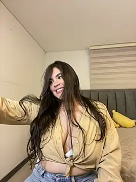 Isabella_LaRue live sex cam