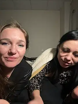 _Mila_Love's cam snapshot