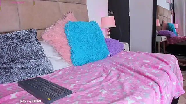 ashleycurvyy's cam snapshot