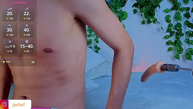 Levii_Ackermann live sex cam