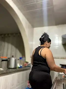 Carola-Ross live sex cam