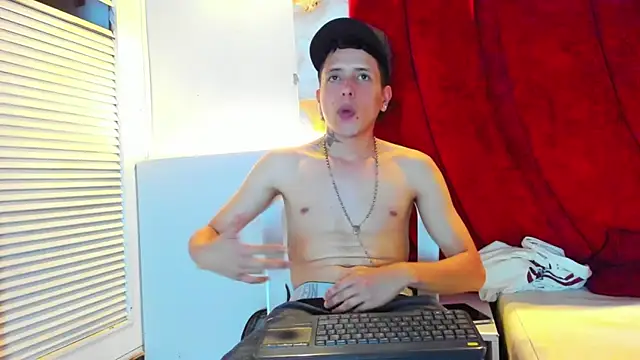 ESTEBAN_2102 live sex cam