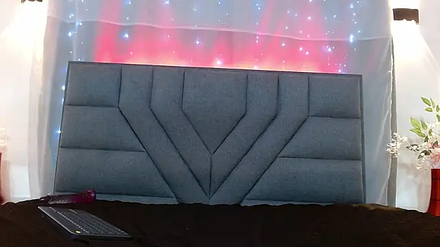 sabrina_cowper's cam snapshot