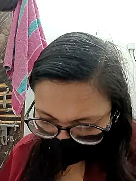 piryasharma005's cam snapshot