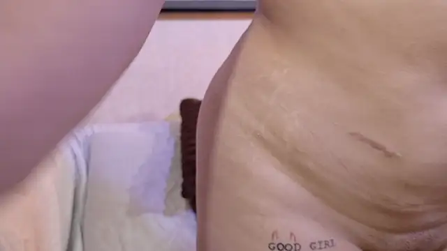 samanthaa_joness_'s cam snapshot