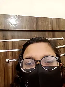 piryasharma005's cam snapshot