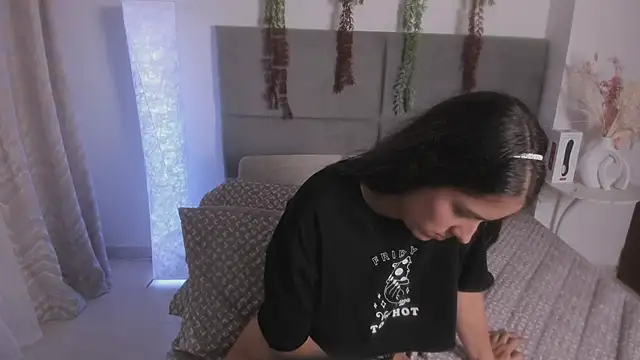 JulietaSnow's cam snapshot