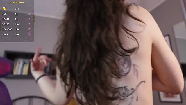 Miyuki_wolf live sex cam