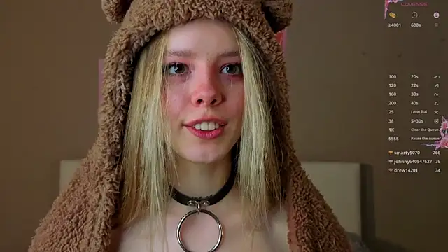 TiffinyMergist live sex cam