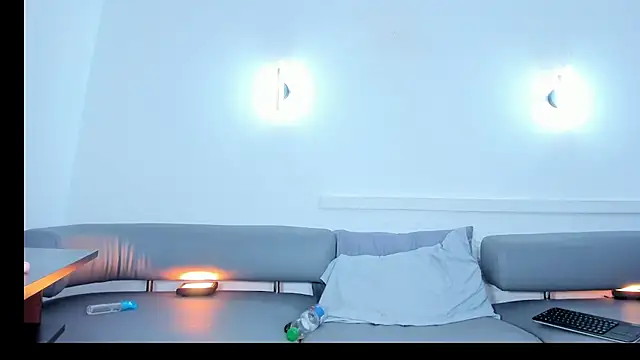 SashaWhitee's cam snapshot