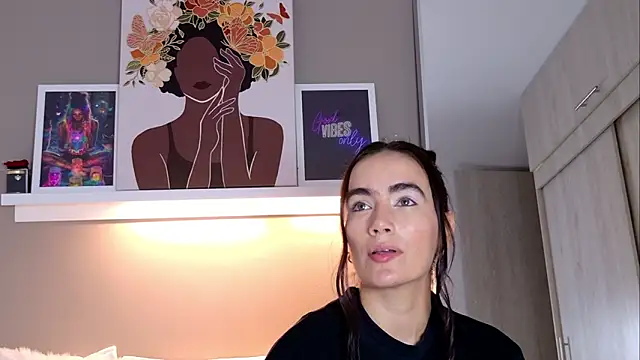 kloe_coper's cam snapshot