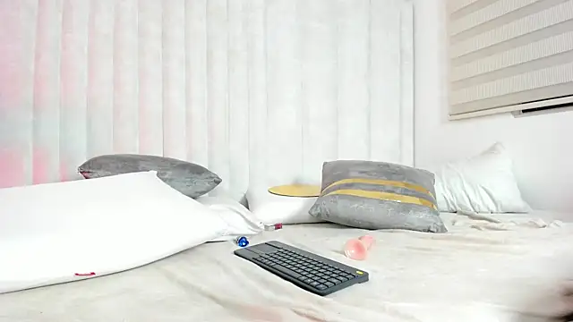 im_miadoll's cam snapshot