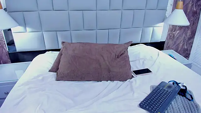 ebonylua's cam snapshot