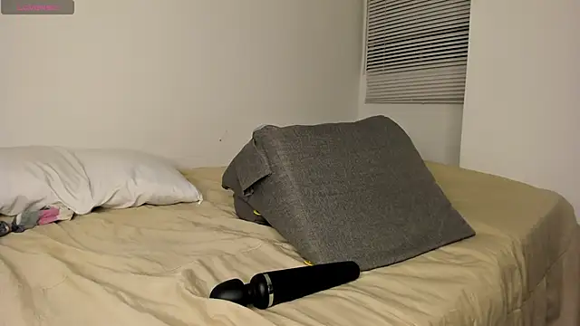 KhaliDrips's cam snapshot