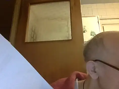 mariusica1@xh's cam snapshot