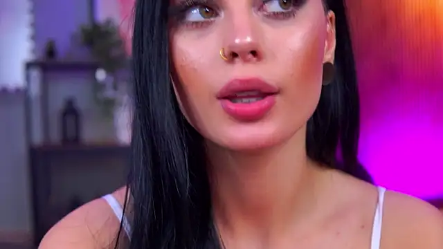 RavennaDArcy's cam snapshot