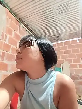 triana-hot18's cam snapshot